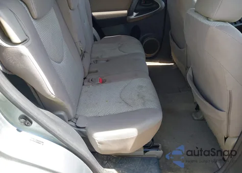 2006 Toyota Rav4 z USA, uszkodzony, nr VIN JTMBD33V665042898